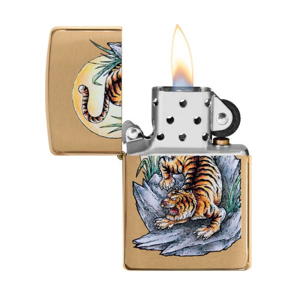 Zippo đồng xước in hình Mãnh Hổ Săn Mồi Z370