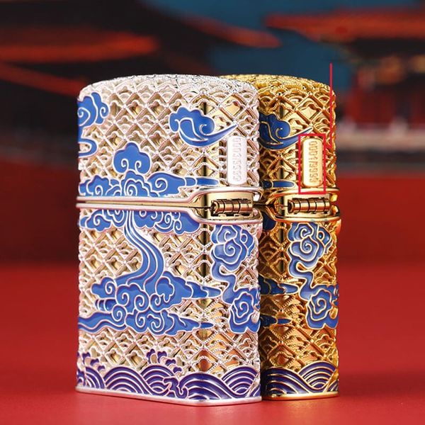 Zippo Mỹ xuất Nhật bọc vàng ốp Trâu Chiến dạ quang ZN340