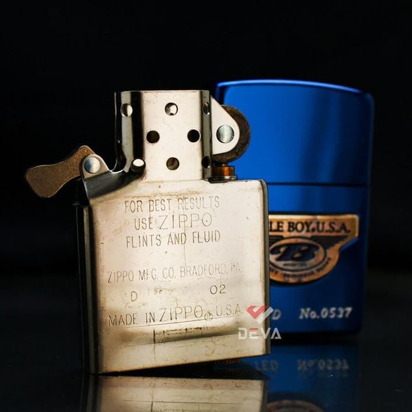 Zippo 1996 Bugle Boy emblem giới hạn C50