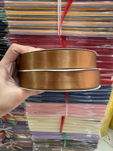 (Cuộn 100Met) Ruy băng lụa bản 2,5cm - loại đẹp - đủ màu