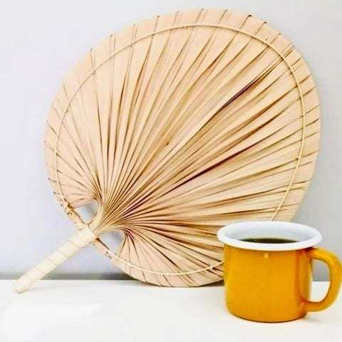Quạt lá cọ - Quạt cầm tay đan thủ công, phong cách truyền thống - Decor treo tường, trang trí Tết