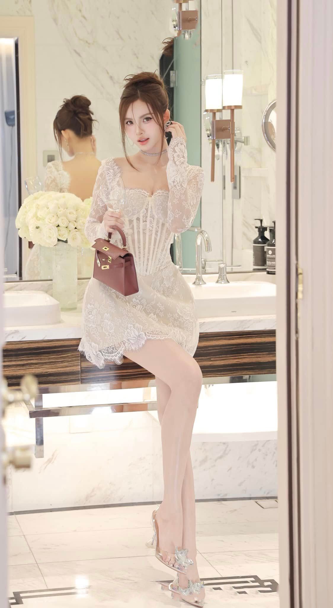  Váy Chất Ren Cao Cấp Lót Lụa, Có Mút Ngực  V1407 