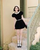  Váy Nhung Cổ Ren Đai Eo V1423 