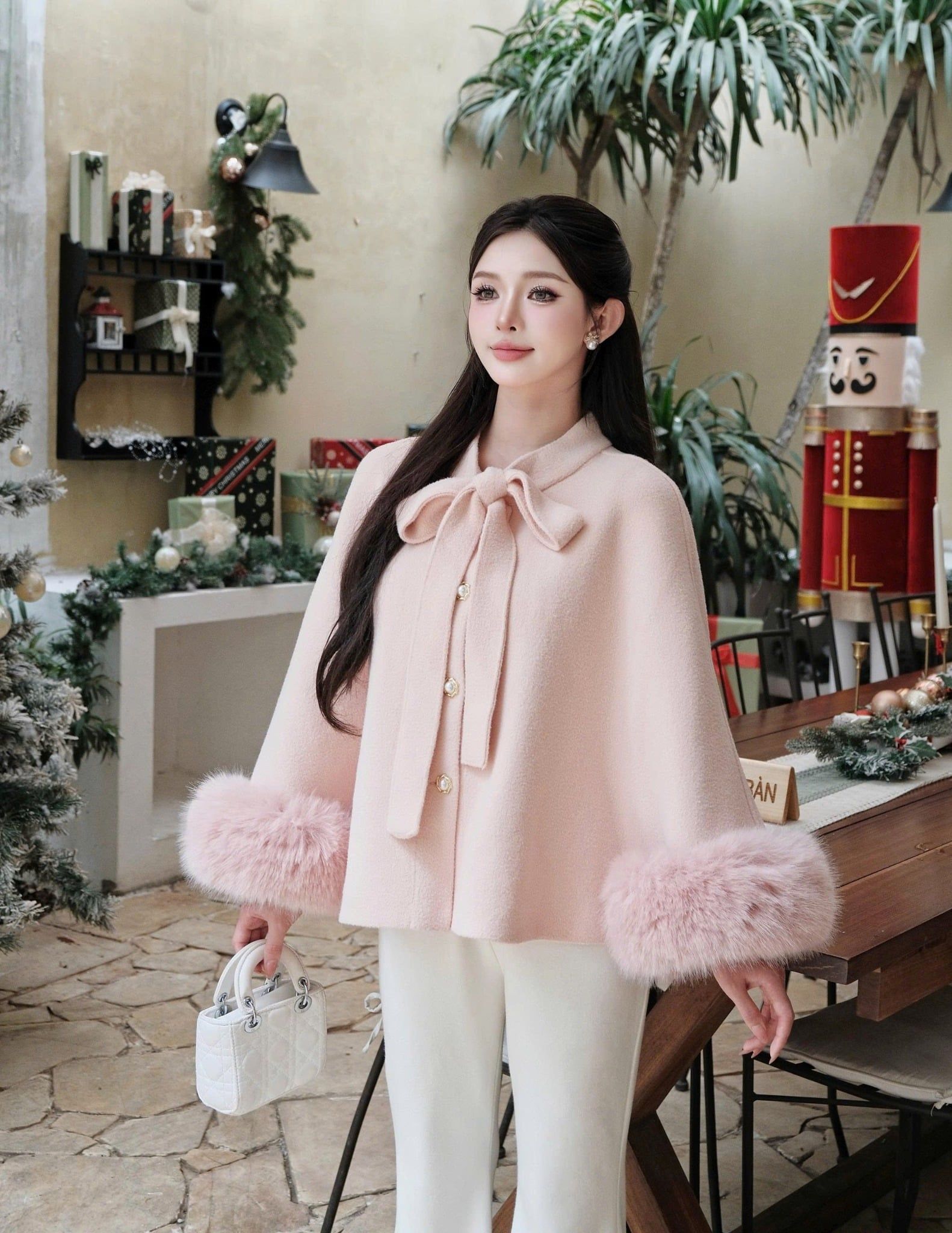  Áo Choàng Dạ Ép Cao Cấp + Cổ Tay Lông Tháo Rời T312 