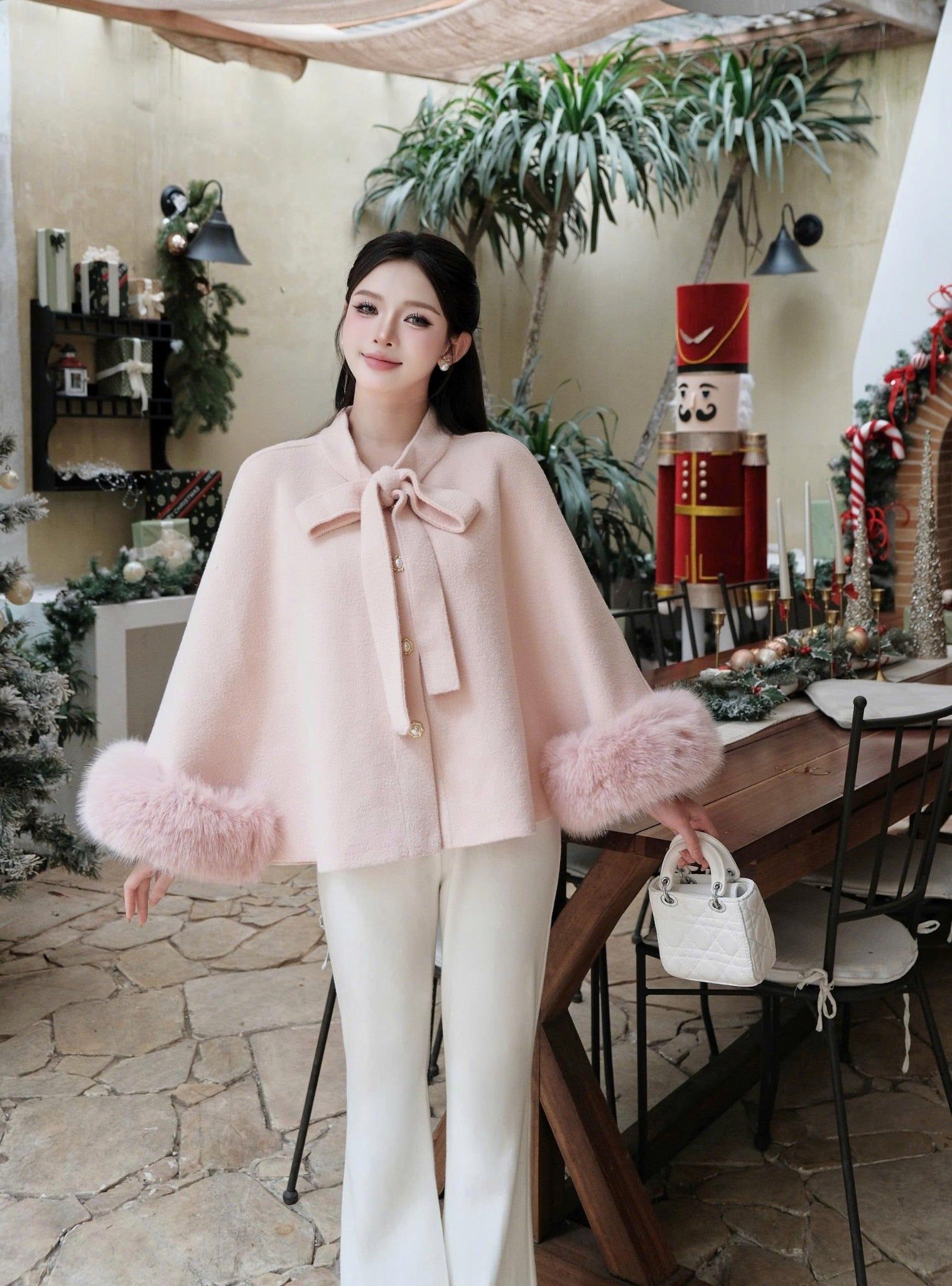  Áo Choàng Dạ Ép Cao Cấp + Cổ Tay Lông Tháo Rời T312 