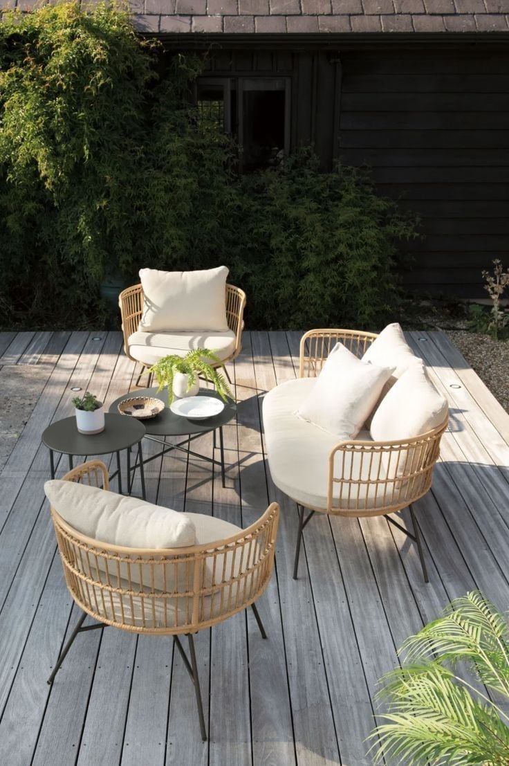  RATTAN FURNITURE 