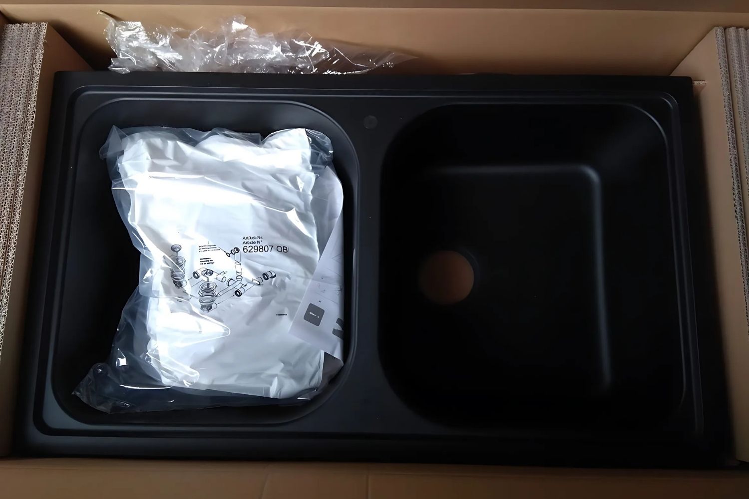 Chậu Rửa Bát 2 Hố Bằng Đá Granstone Hafele HS19-GEN2R90 (570.35.380) | Màu Đen