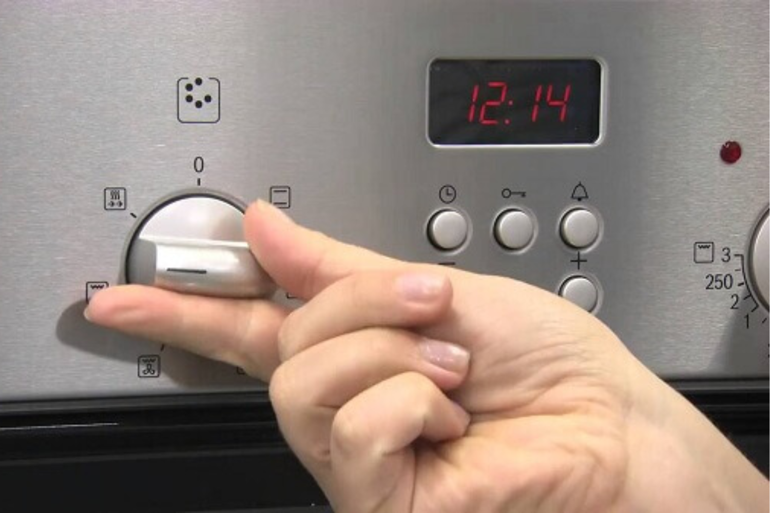 Lò Nướng Âm Tủ Bosch HBN231E2 Series 2 | Dung Tích 66 Lít