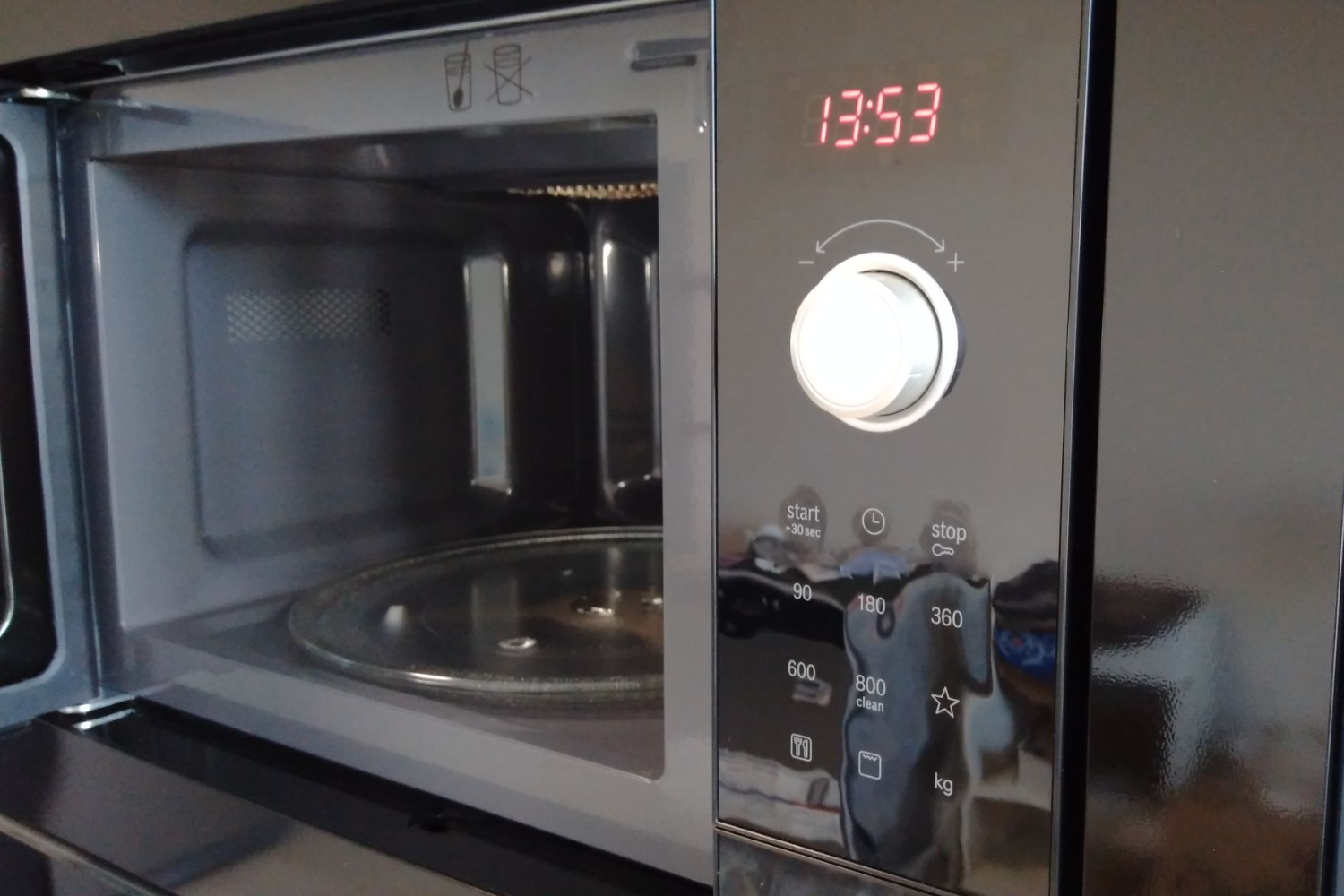 Lò Vi Sóng Có Nướng Bosch BEL653MB3 Serie 2 |  Lắp Âm 25 Lít