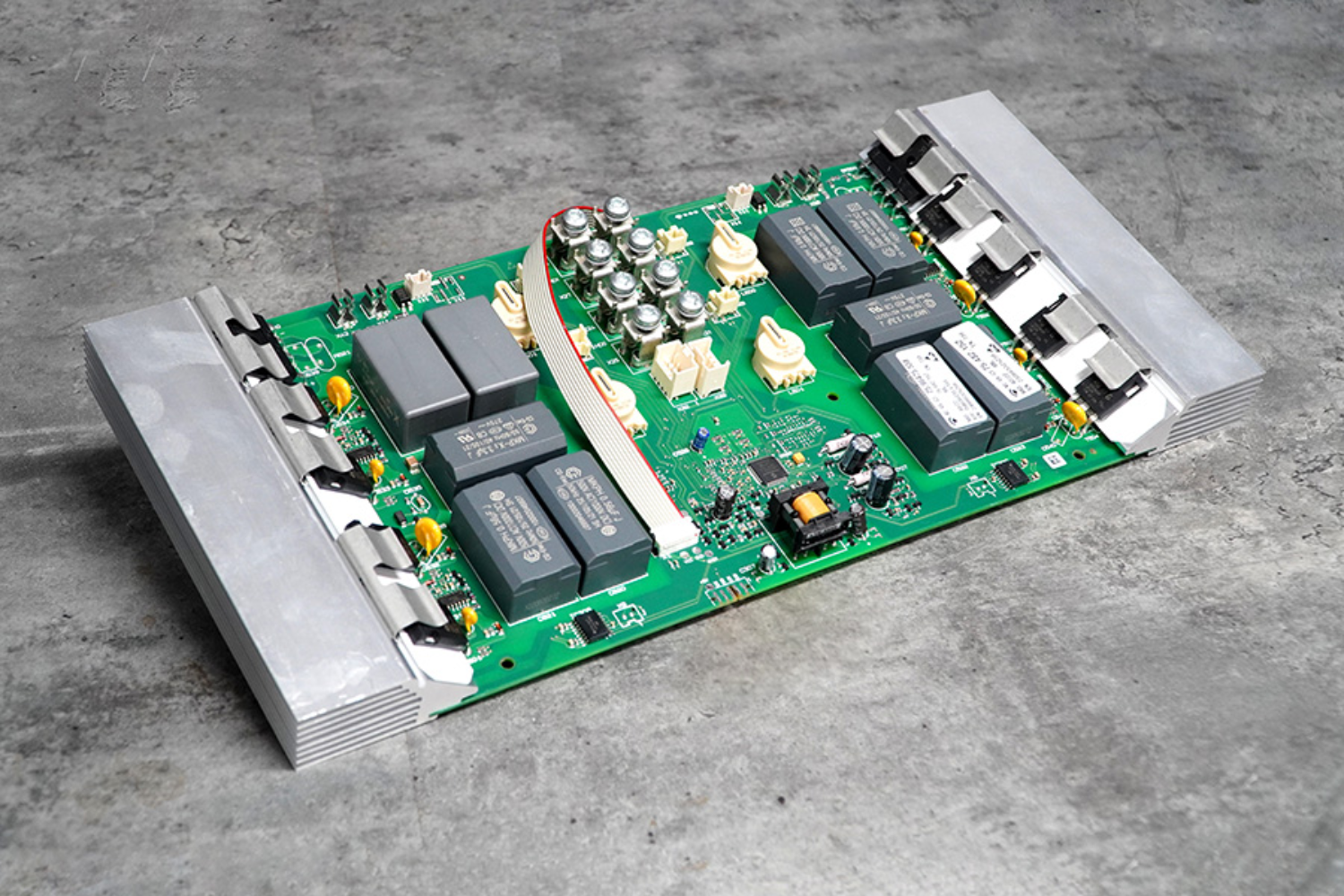 Bếp Từ Eurosun EU-T905G | Lắp Âm 3 Vùng Nấu