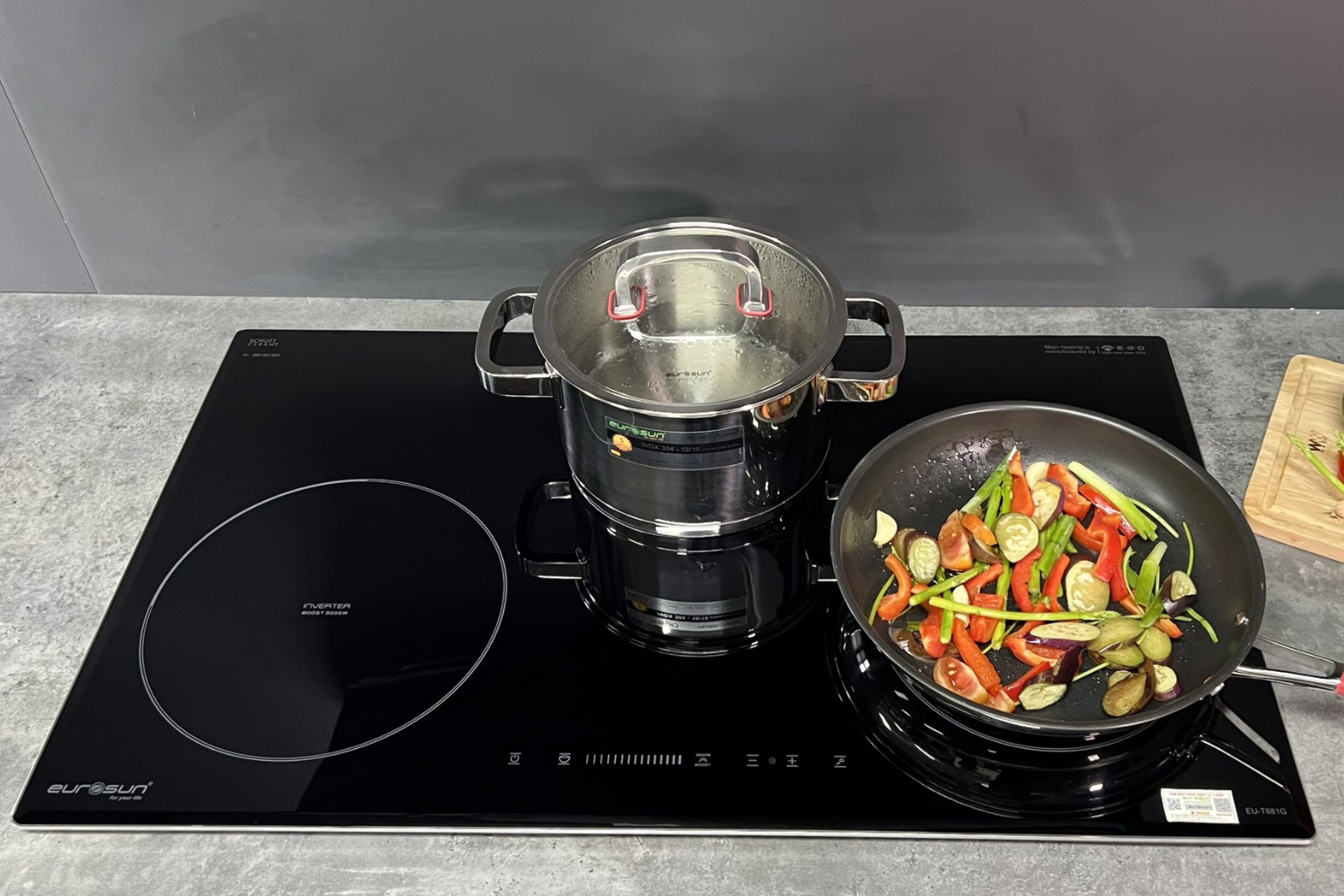 Bếp Từ Eurosun EU-T881G | Lắp Âm 3 Vùng Nấu