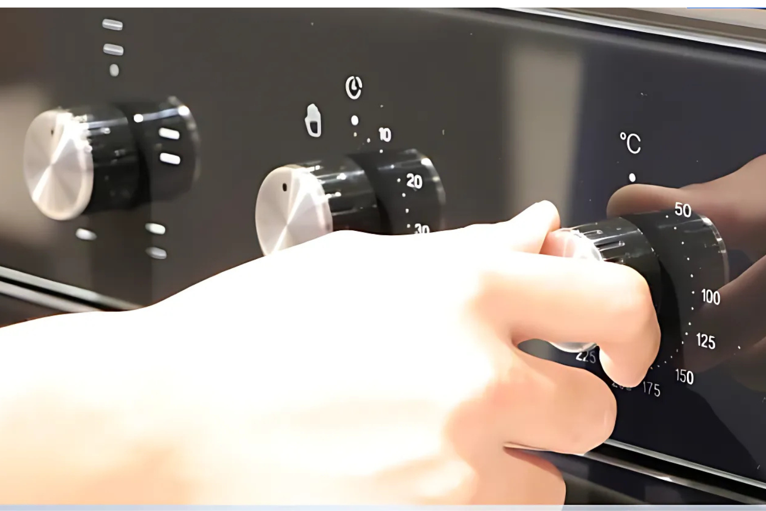 Lò Nướng Malloca MOV-615EST | Lắp Âm 61 Lít