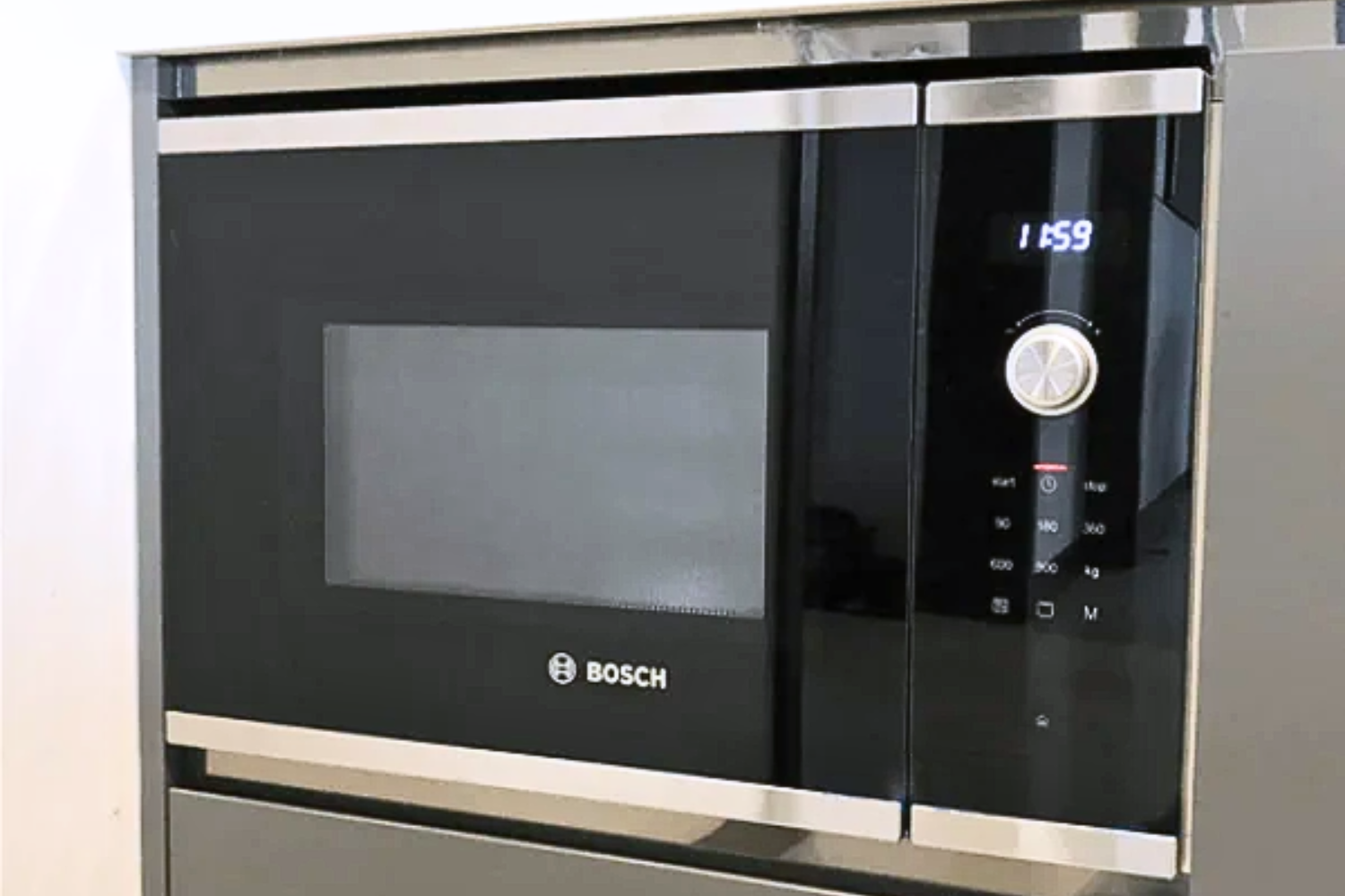 Lò Vi Sóng Có Nướng Bosch BEL523MS0 Serie 4 | Lắp Âm 20 Lít
