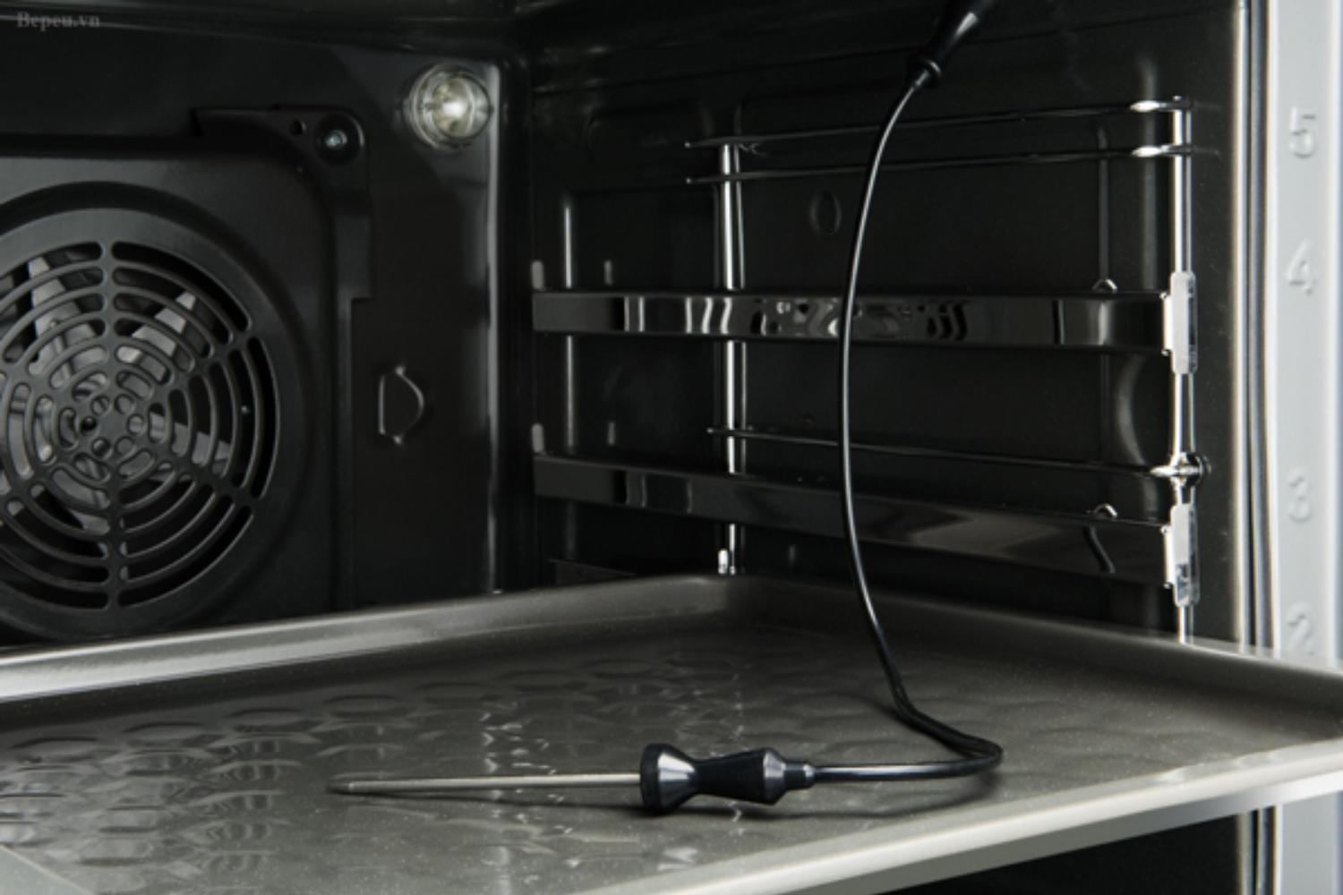 Lò Nướng Âm Tủ Hafele HO-T60D (534.05.561) | Dung Tích 65 lít