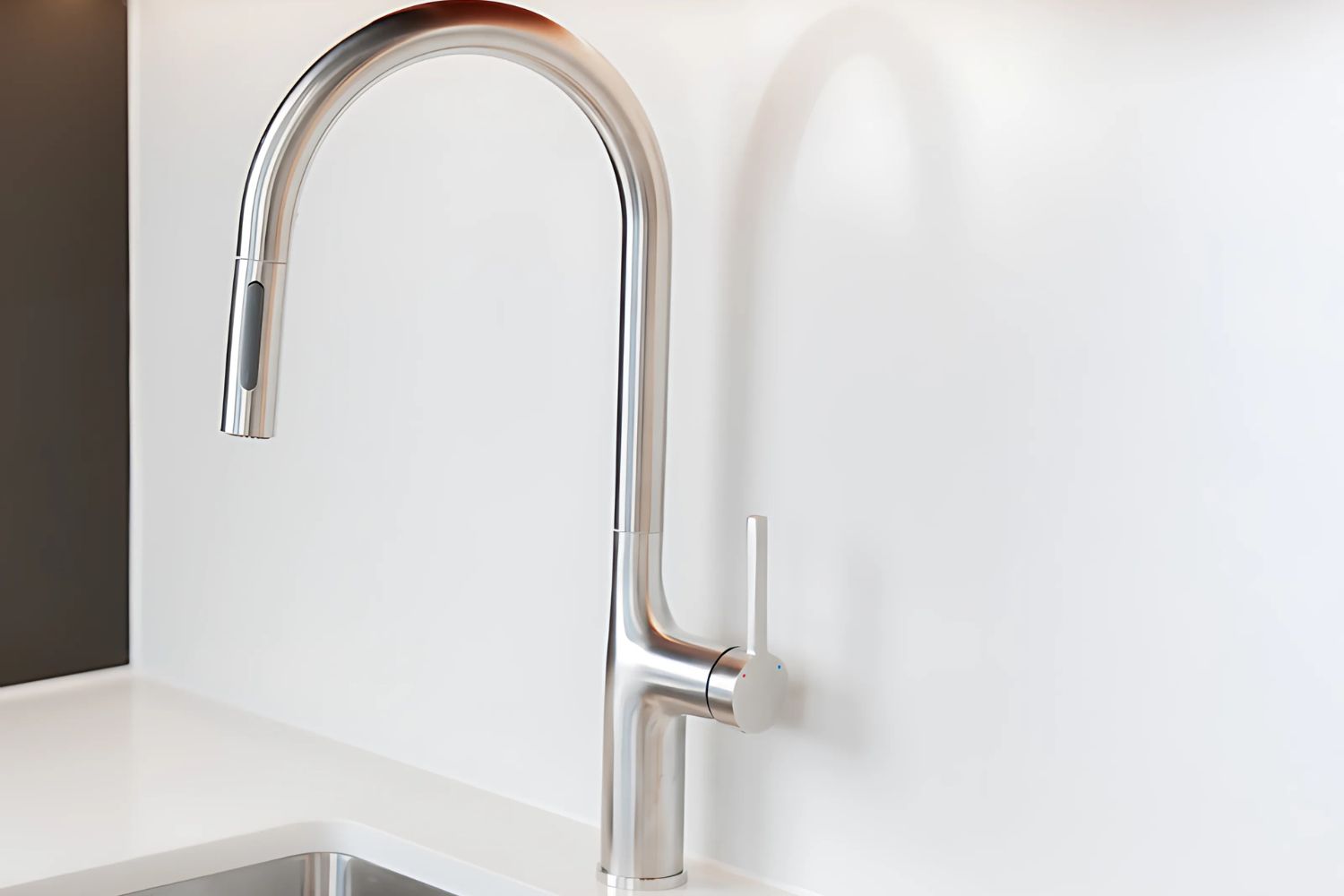 Vòi Rửa Bát Nóng Lạnh Dây Rút Malloca K1726-SS | Inox 304 (ECO)