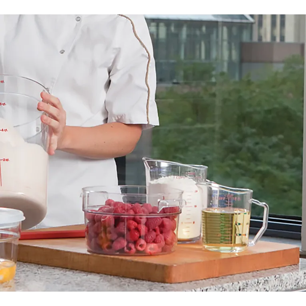 CAMBRO-CA NHỰA MÀU TRONG 0.5L (PC MEASURING CUP)