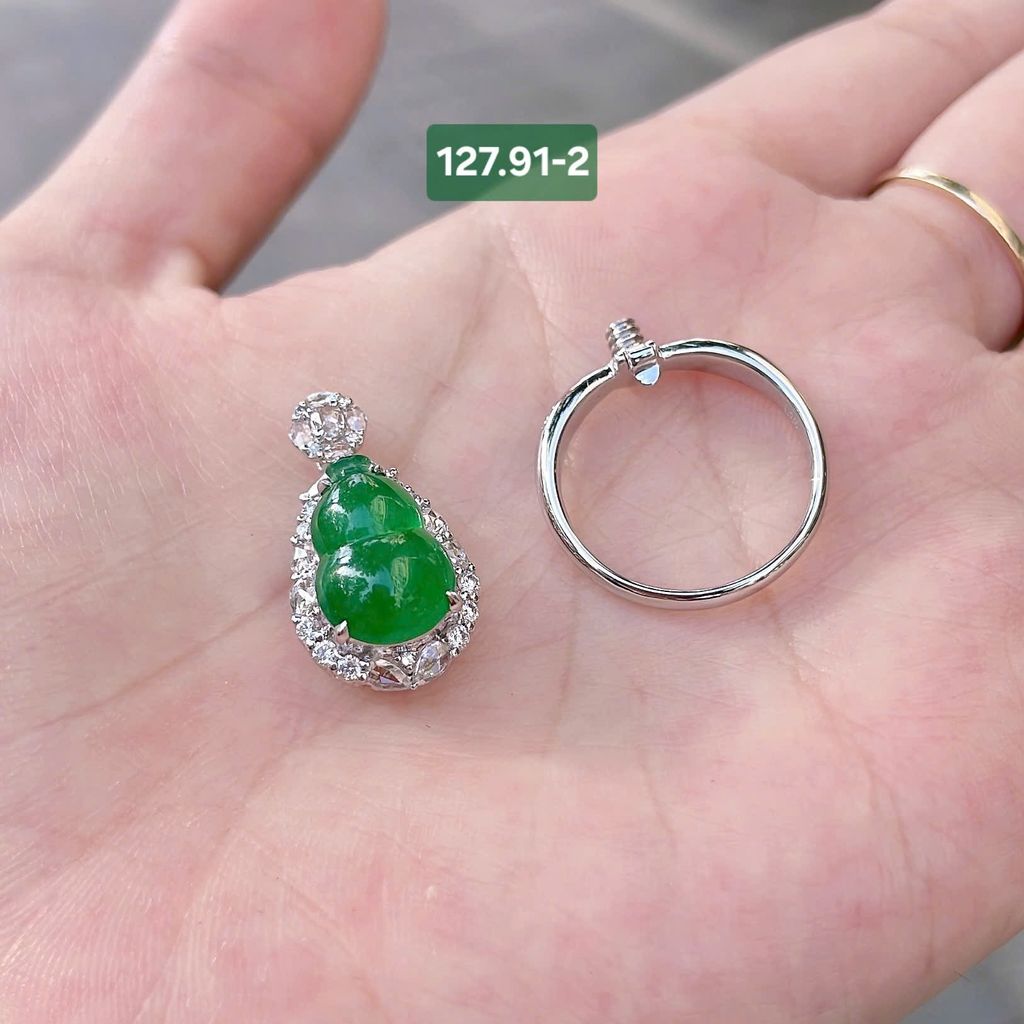 Nhẫn - Mặt Dây Hồ Lô Phỉ Thuý Cao Băng - Đế Vương Lục VT18K - Kim Cương Tấm ~9x12.9x4.6mm - 127.91