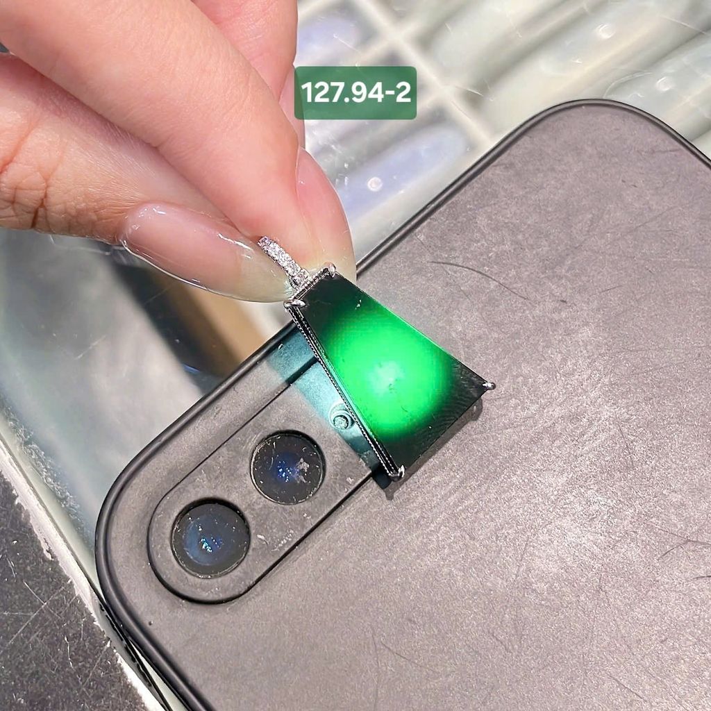 Vô Sự Bài Ngọc Phỉ Thuý Mực Dục VT14K - Moissanite Tấm ~15x18mm - 127.94