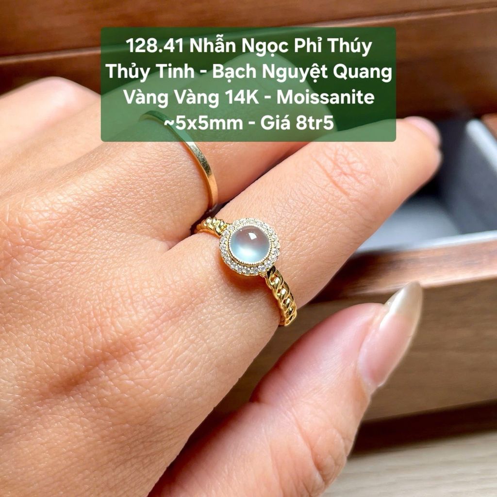 Nhẫn Ngọc Phỉ Thúy  Thủy Tinh - Bạch Nguyệt Quang  Vàng Vàng 14K - Moissanite 128.41