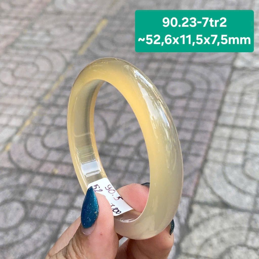 Vòng Hẹ Ngọc Tuỷ Chalcedony Đốm Đỏ Cam ~52,6x11,5x7,5mm 90.23
