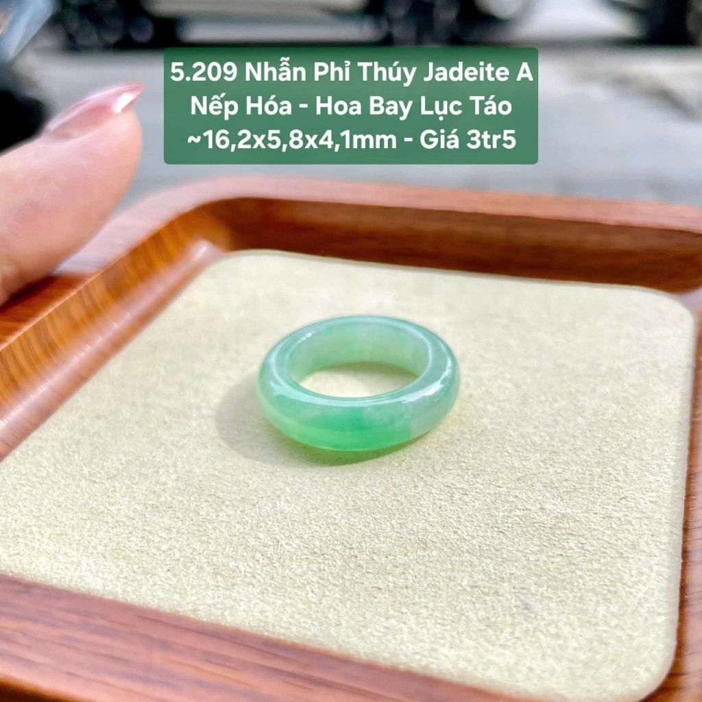 Nhẫn Phỉ Thúy Jadeite A  Nếp Hóa - Hoa Bay Lục Táo  ~16,2x5,8x4,1mm