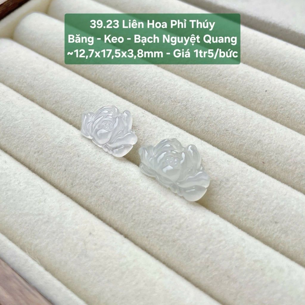Liên Hoa Phỉ Thuý Băng - Keo - Bạch Nguyệt Quang ~12.7x17.5x3.8mm - 39.23