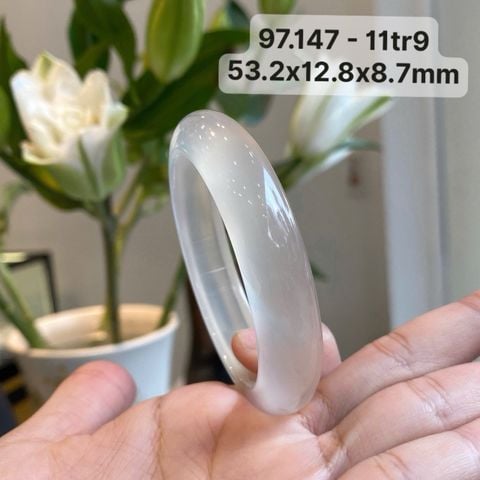 Vòng Hẹ Ngọc Tuỷ Chalcedony Bạch Nguyệt Quang ~53.2mm 97.147