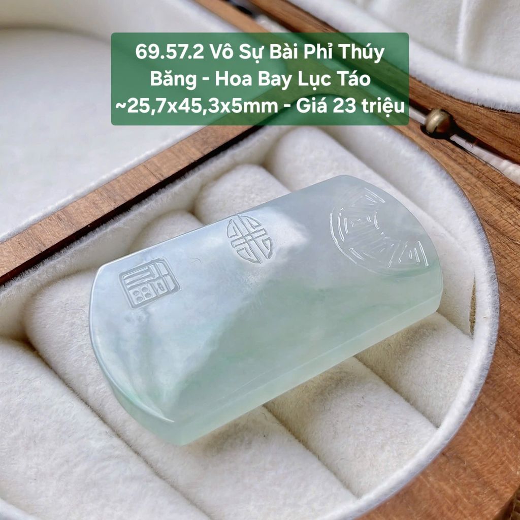 Vô Sự Bài Phỉ Thúy  Băng - Hoa Bay Lục Táo  ~25,7x45,3x5mm 69.57.2