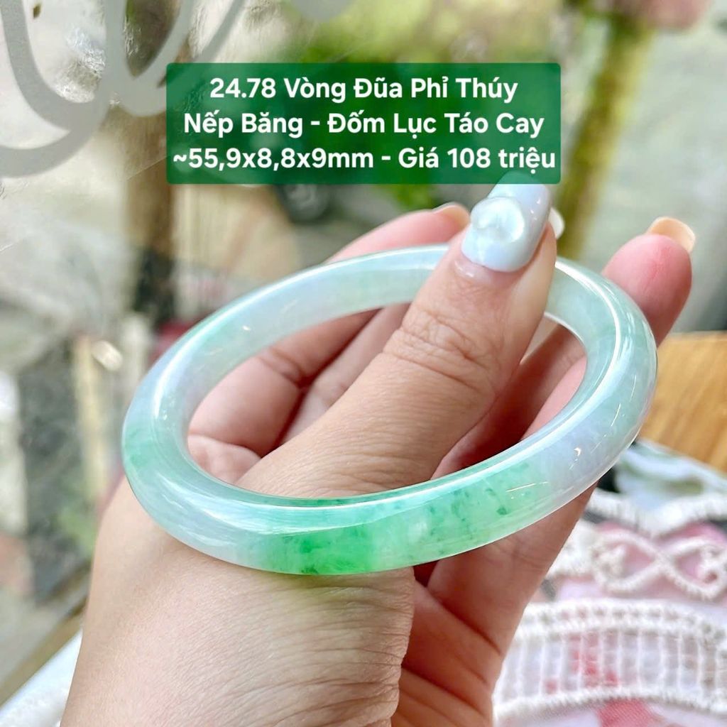 Vòng Đũa Phỉ Thúy  Nếp Băng - Đốm Lục Táo Cay  ~55,9x8,8x9mm 24.78