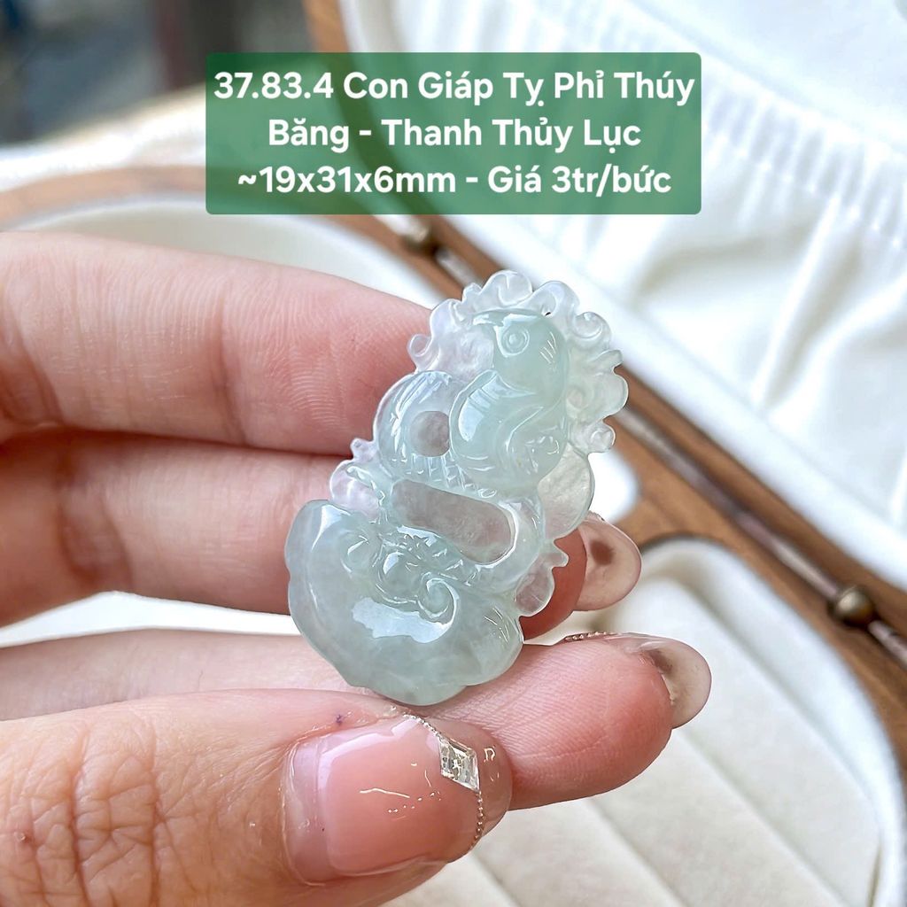 Con Giáp Tỵ Phỉ Thuý Băng - Thanh Thuỷ Lục ~19x31x6mm - 37.83.4