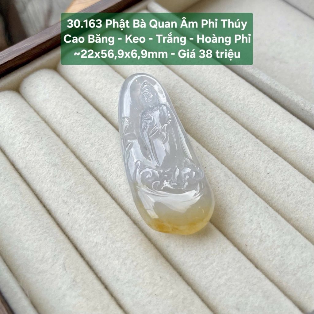 Phật Bà Quan Âm Phỉ Thúy  Cao Băng - Keo - Trắng - Hoàng Phỉ  ~22x56,9x6,9mm 30.163