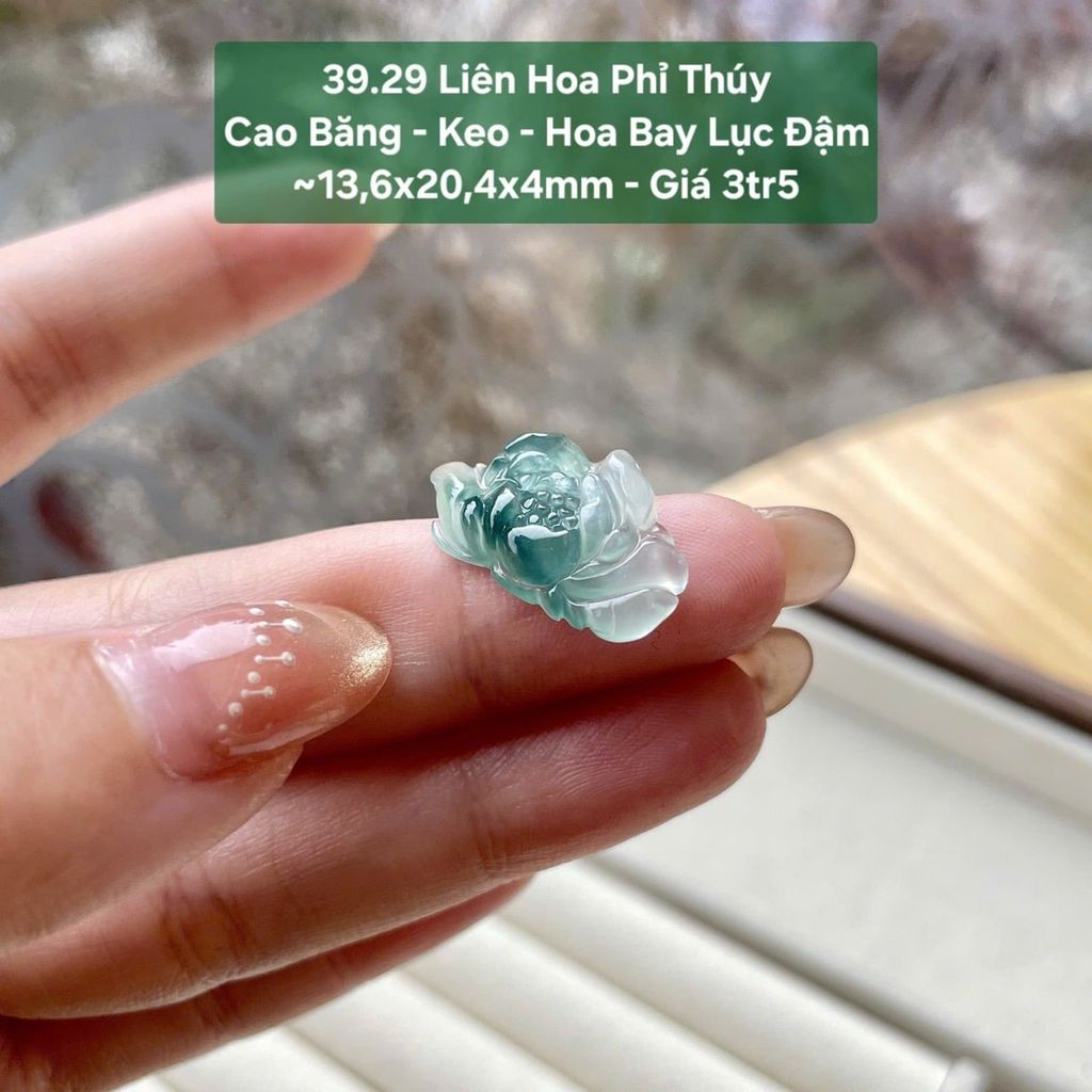 Liên Hoa Phỉ Thuý Cao Băng - Keo - Hoa Bay Lục Đậm ~13.6x20.4x4mm - 39.29