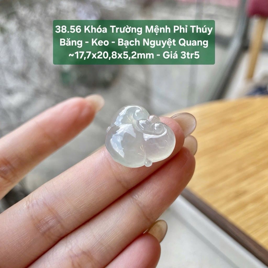 Khóa Trường Mệnh Phỉ Thúy  Băng - Keo - Bạch Nguyệt Quang  ~17,7x20,8x5,2mm 38.56