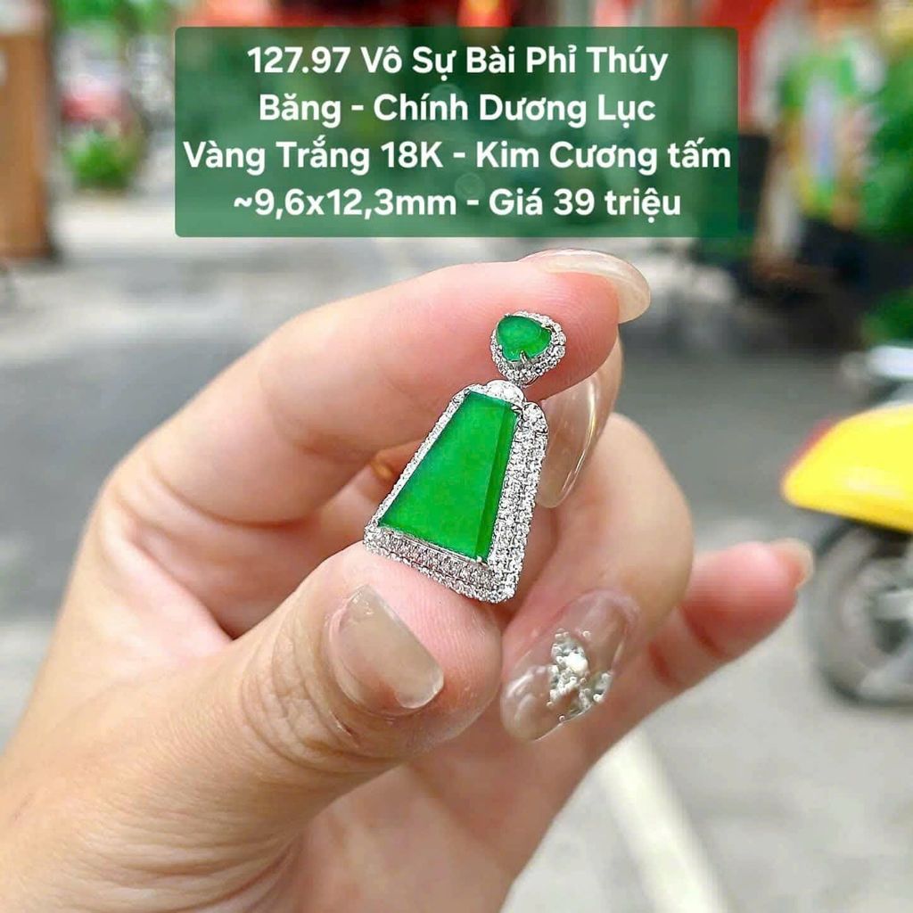 Vô Sự Bài Phỉ Thúy  Băng - Chính Dương Lục  VT 18K - Kim Cương tấm  ~9,6x12,3mm