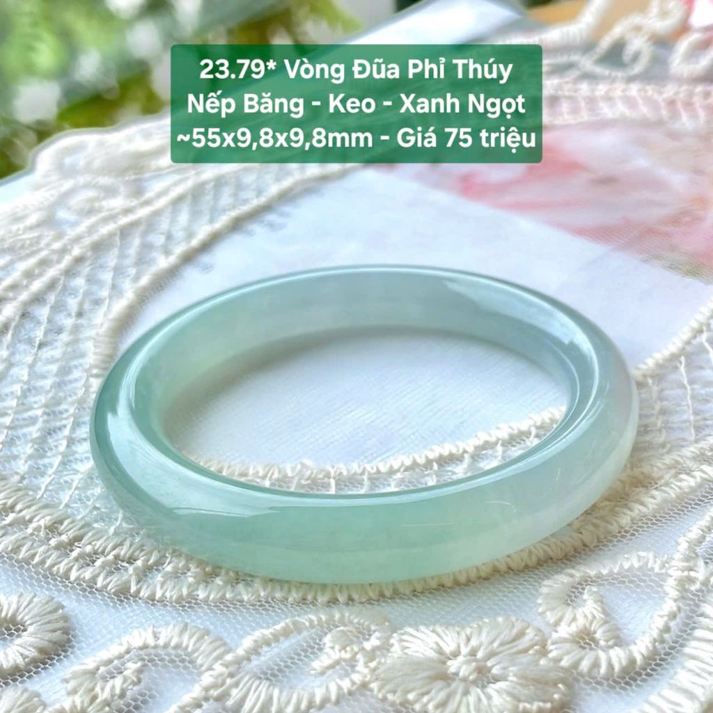 Vòng Đũa Phỉ Thuý Nếp Băng - Keo - Xanh Ngọt~55x9.8x9.8mm - 23.79*