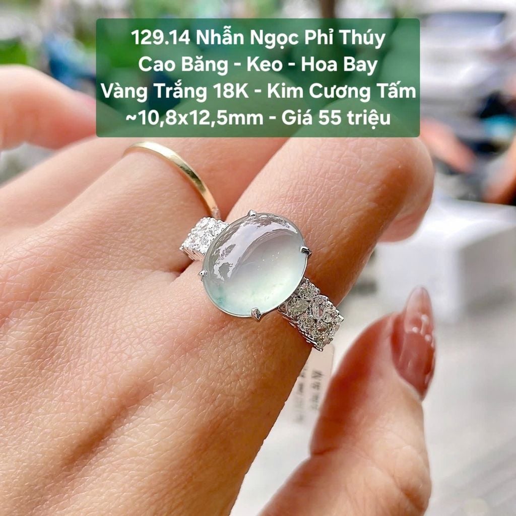 Nhẫn Ngọc Phỉ Thúy  Cao Băng - Keo - Hoa Bay  VT 18K - Kim Cương Tấm  ~10,8x12,5mm