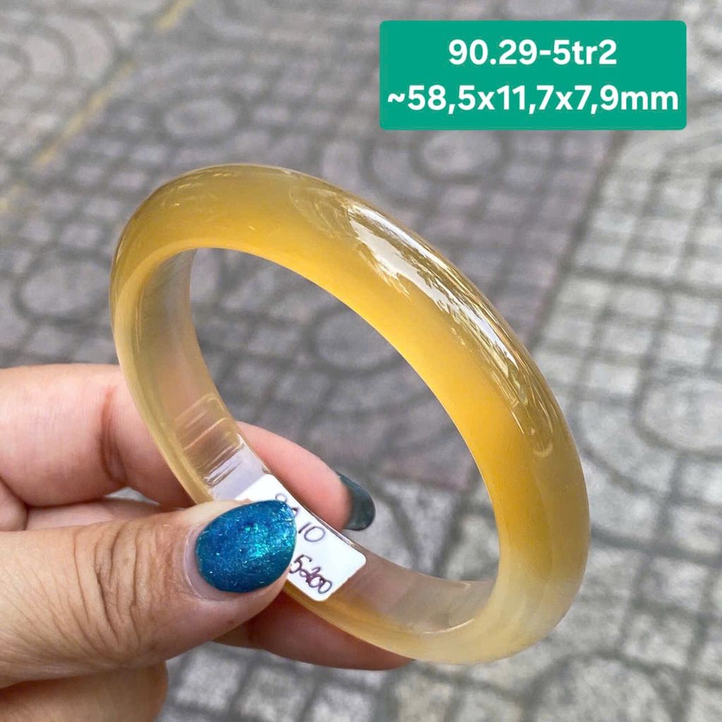 Vòng Hẹ Ngọc Tuỷ Chalcedony Đốm Đỏ Cam ~58,5x11,7x7,9mm 90.29