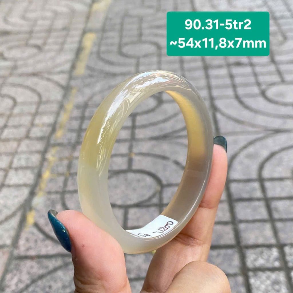 Vòng Hẹ Ngọc Tuỷ Chalcedony Đốm Đỏ Cam ~55x11,8x7mm 90.31