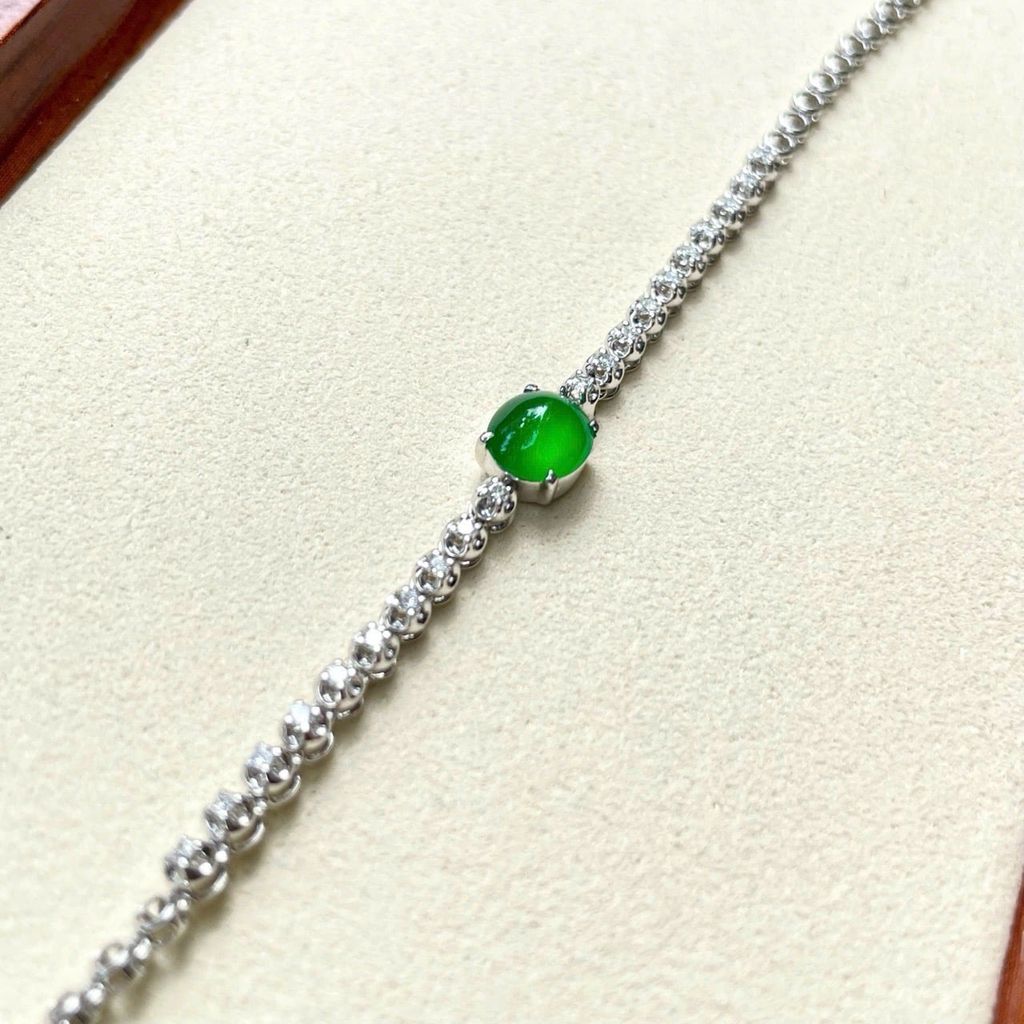 132.67 Lắc Tay Phỉ Thuý Jadeite A Thuỷ Tinh - Đế Vương Lục - VT18K - KC Tấm ~ 6x6,9mm