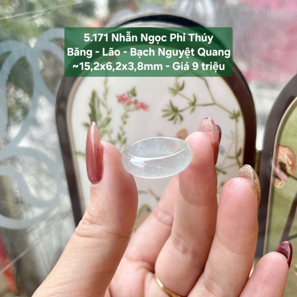 Nhẫn Ngọc Phỉ Thúy Băng - Lão - Bạch Nguyệt Quang ~15,2x6,2x3,8mm 5.171