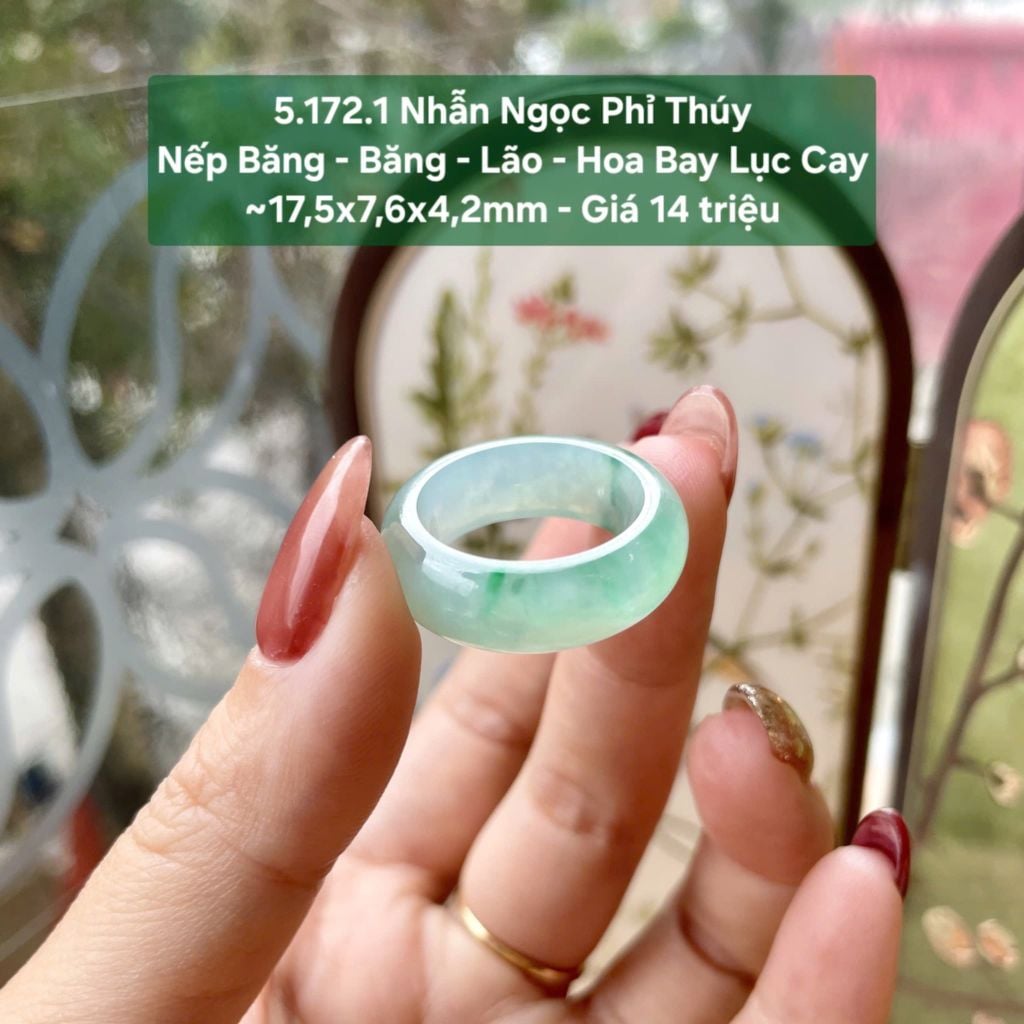 Nhẫn Ngọc Phỉ Thúy Nếp Băng - Băng - Lão - Hoa Bay Lục Cay ~17,5x7,6x4,2mm 5.172.1