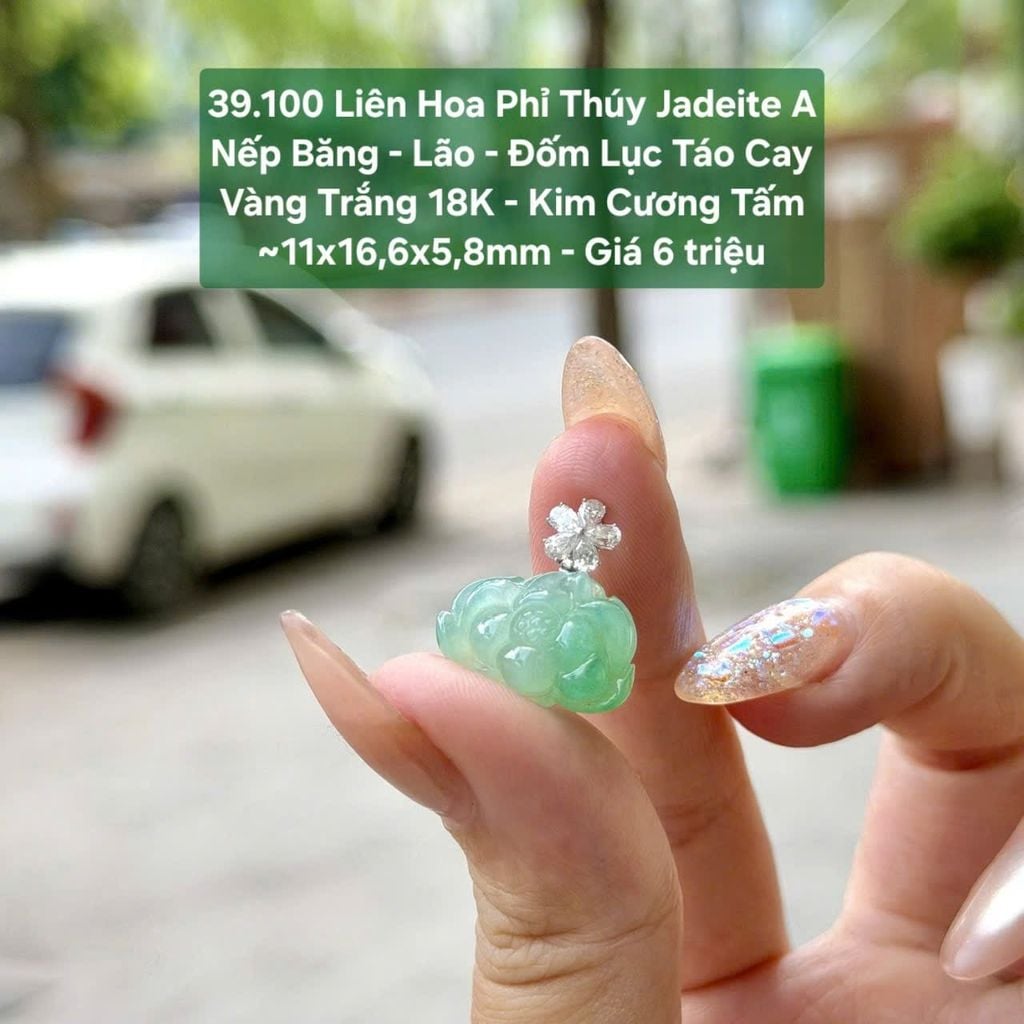 39.100 Liên Hoa Phỉ Thuý Jadeite A - Nếp Băng - Lão - Đốm Lục Táo Cay - VT18K - KC Tấm ~ 11x16,6x5,8mm