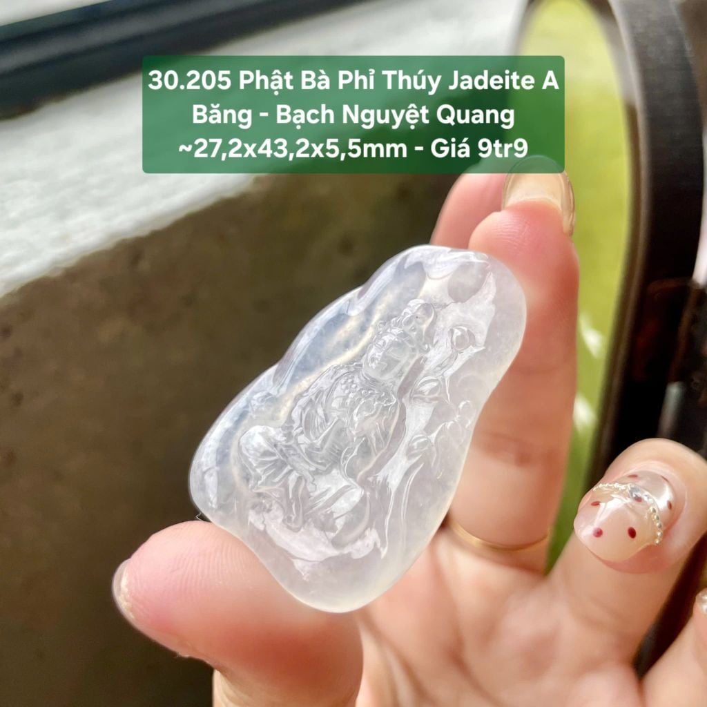 Phật Bà Phỉ Thúy Jadeite A Băng - Bạch Nguyệt Quang ~27,2x43,2x5,5mm 30.205