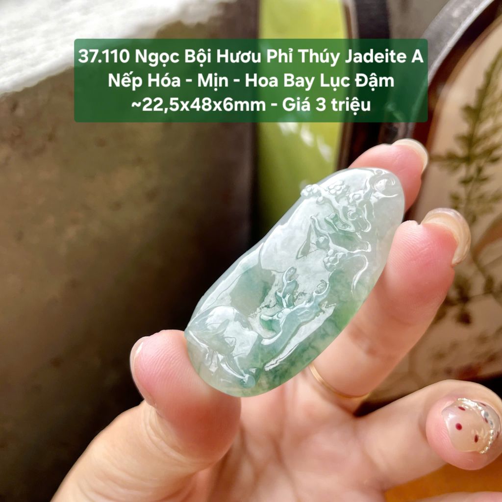 37.110 Ngọc Bội Hươu Phỉ Thúy Jadeite A Nếp Hóa - Mịn - Hoa Bay Lục Đậm ~22,5x48x6mm