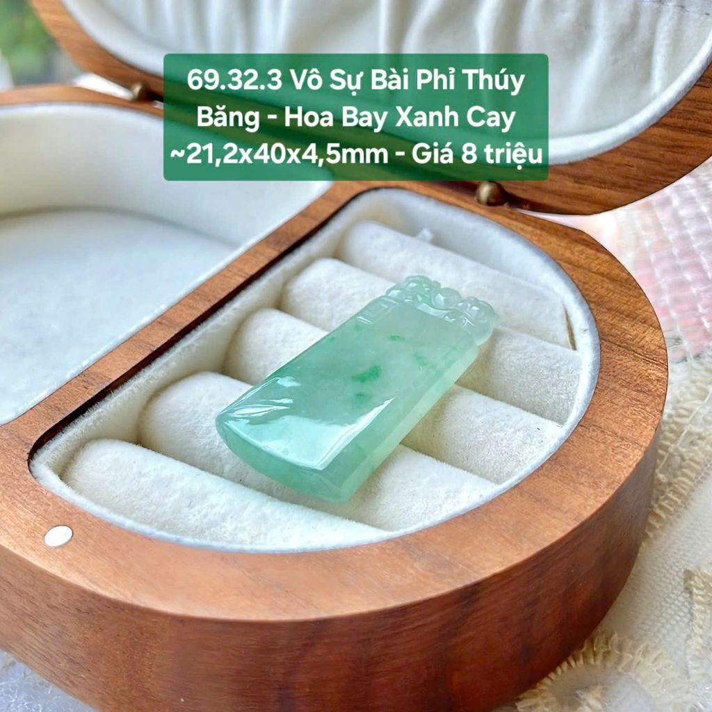 Vô Sự Bài Phỉ Thúy Jadeite A Băng - Hoa Bay Xanh Cay 21,2x40x4,5mm 69.32.3