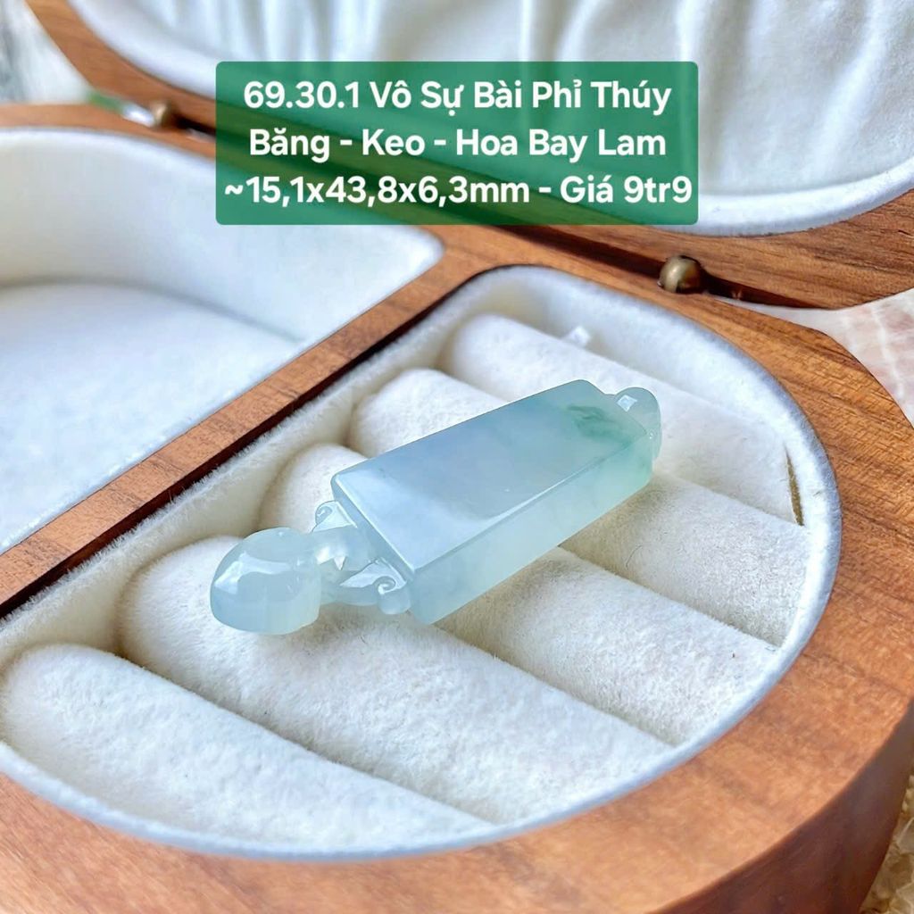 Vô Sự Bài Phỉ Thúy Jadeite A Băng - Keo - Hoa Bay Lam ~15,1x43,8x6,3mm 69.30.1