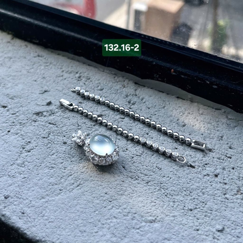 132.16 Lắc & Mặt Dây Phỉ Thuý Jadeite A Thuỷ Tinh - Bạch Nguyệt Quang VT18K - KC Tấm ~10x12mm