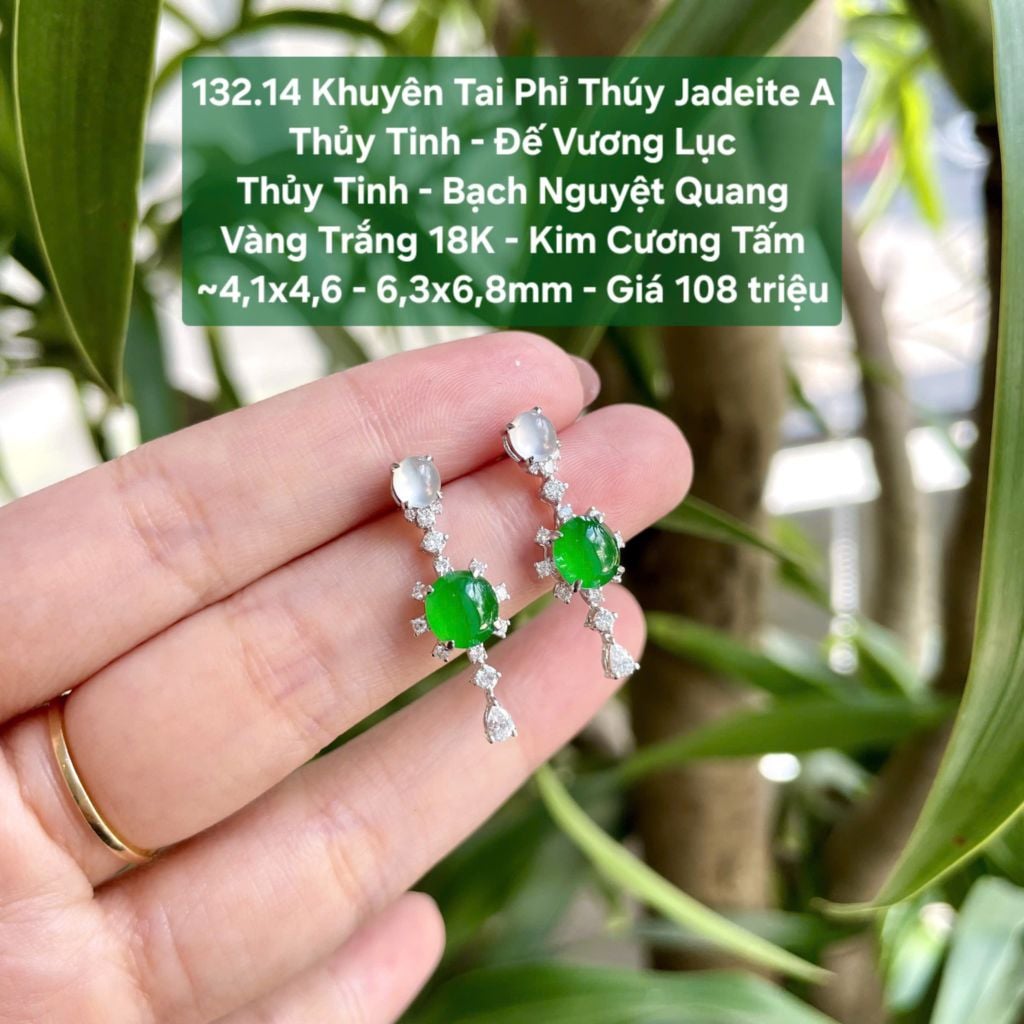 132.13 Khuyên Tai Phỉ Thuý Jadeite A Thuỷ Tinh - Đế Vương Lục - Thuỷ Tinh - Bạch Nguyệt Quang - VT18K -KC Tấm - 4,1x4,8mm - 6,3x6,8mm