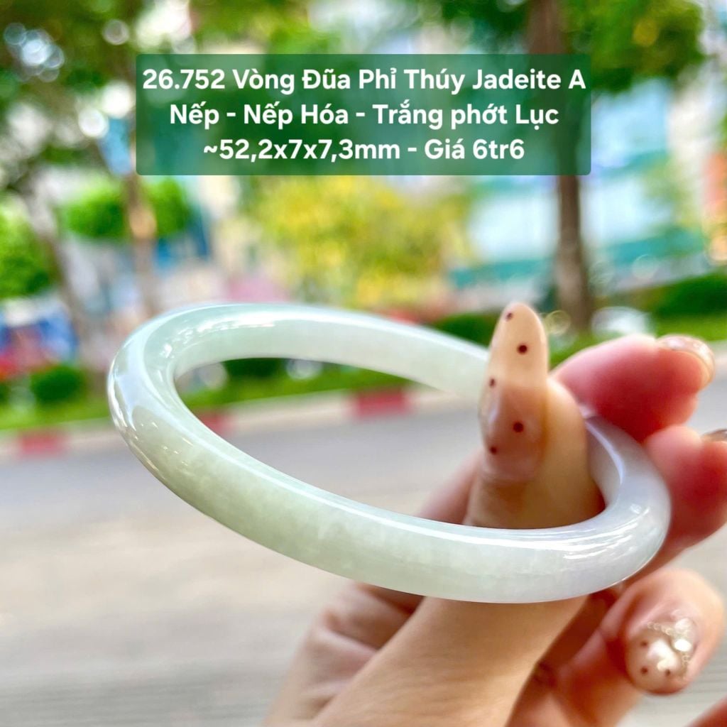 26.752 Vòng Đũa Phỉ Thuý Jadeite A - Nếp - Nếp Hoá - Trắng Phớt Lục ~52,2x7x7,3mm