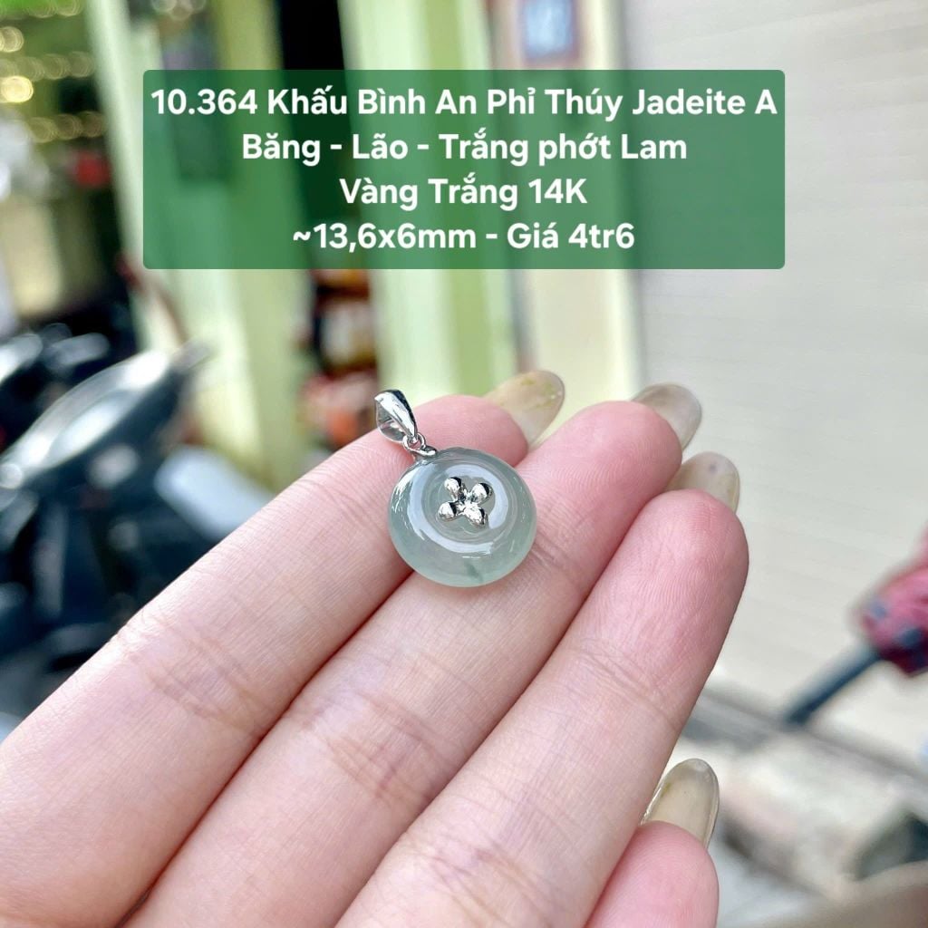 10.364 Khấu Bình An Phỉ Thuý Jadeite A - Băng - Lão - Trắng Phớt Lam - VT14K ~13,6x3,6mm